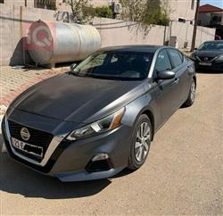 نیسان ئەلتیما